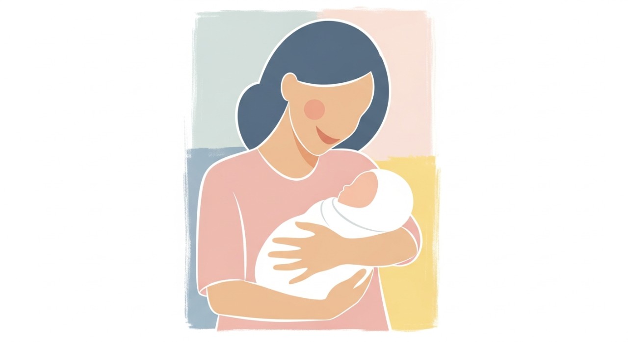 Seorang ibu sedang tersenyum gembira sambil mendukung bayi yang baru lahir.